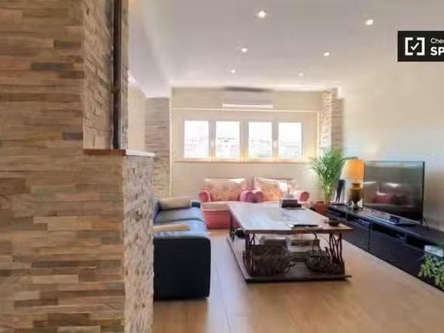 ¡En alquiler! Apartamento de 2 dormitorios en alquiler en Ciud.