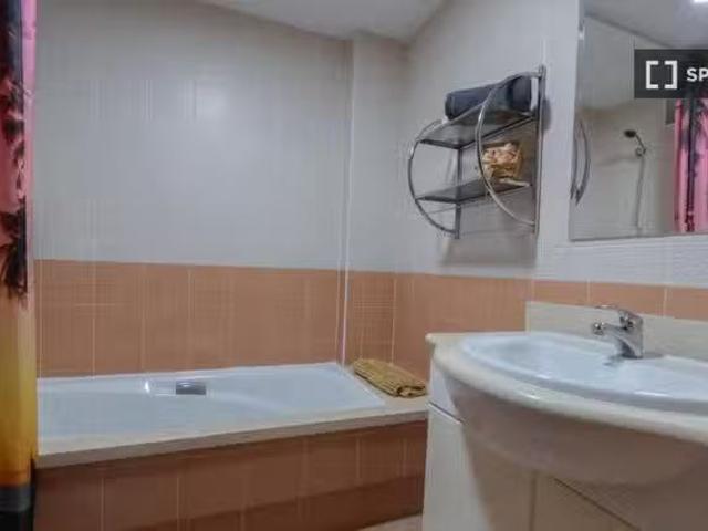 Encantador Apartamento de 2 habitaciones en alquiler en Ayamon.