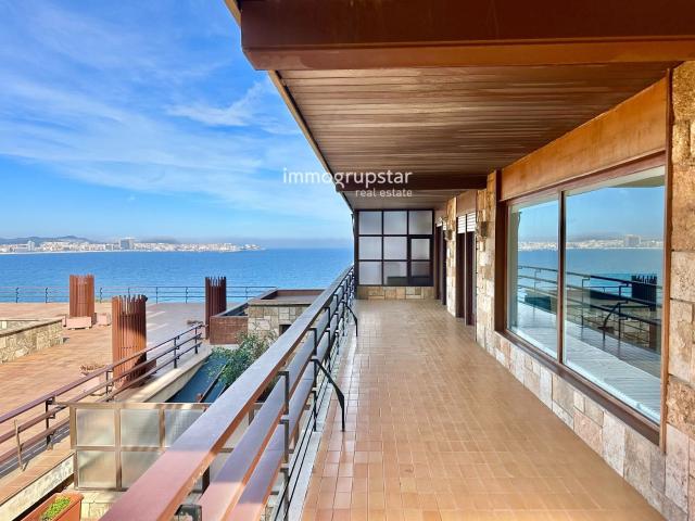 Bonito apartamento en primera línea con vistas al mar 103m² Sant Antoni de Calonge