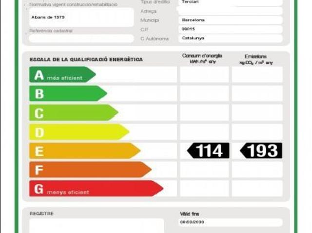 BONITO DESPACHO DE 70M2 SITUADO EN LA CALLE ARAGON CON VILADOMAT