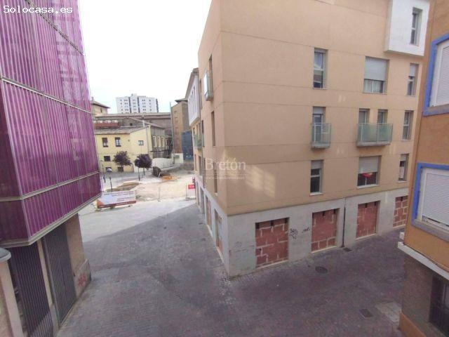 Bonito dúplex junto a Mercado Central. Incluye plaza de garaje y cuarto trastero