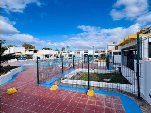 BONITO ESTUDIO CON TERRAZA EN COSTA DEL SILENCIO