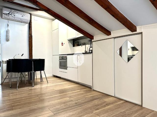 Bonito estudio en Palacio
