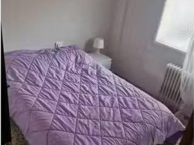 ¡Oferta! Habitación compartida de 4 habitaciones en Camino de.