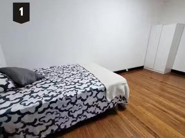 ¡Oferta! Habitación en Uribarri C zeharkalea, Uribarri