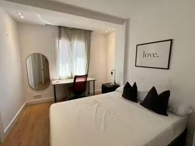 ¡En alquiler! Habitación en Avenida del Mediterráneo, Estrella
