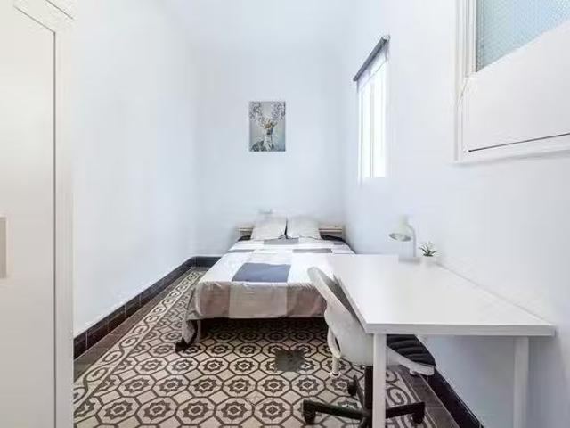 Nuevo Habitación en Calle Bustos Tavera, Encarnación Regina