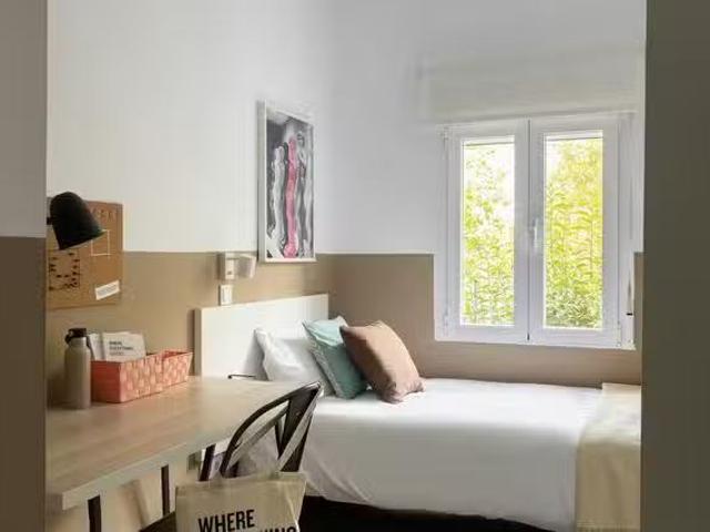 ¡Oferta! Habitación en Calle Daoíz