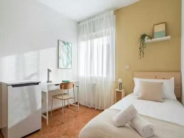 Barato Habitación en Calle de Triana, Chamartín