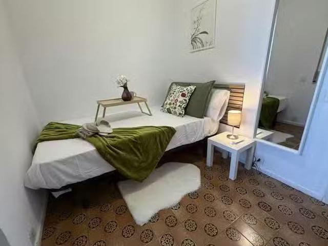 Nuevo Habitación en Calle del Pez Volador, Retiro