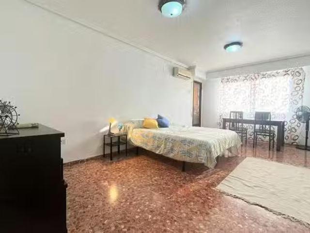 Acogedor Habitación en Calle del Veinticinco de Abril