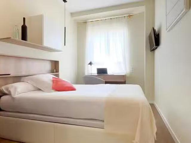 Encantador Habitación en Calle Donoso Cortés, Gaztambide