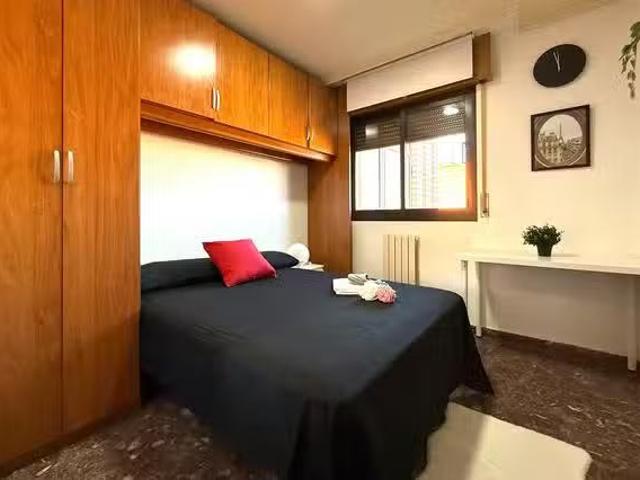 Nuevo Habitación en Calle José Antonio Duce Gracia, Actur Rey.