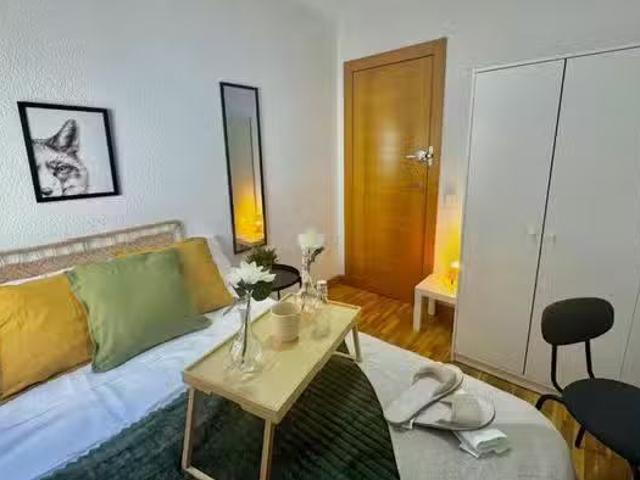 Único Habitación en Calle Lucano, San Blas Canillejas