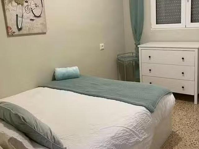 Único Habitación en Calle Méndez Núñez, El Grao
