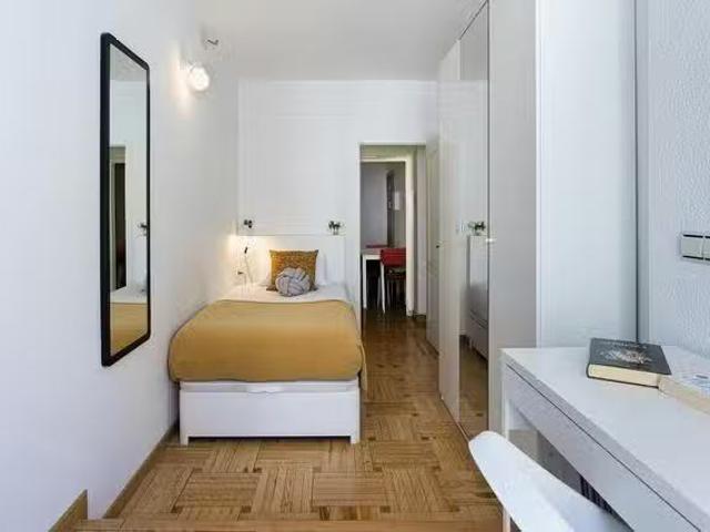 ¡Recién llegado! Habitación en Calle Núñez Morgado, Castilla