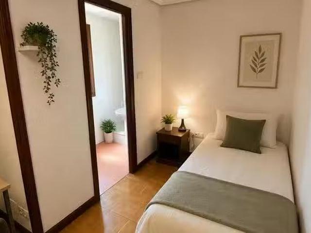 Bonito Habitación en Calle Pasión, Plaza Mayor
