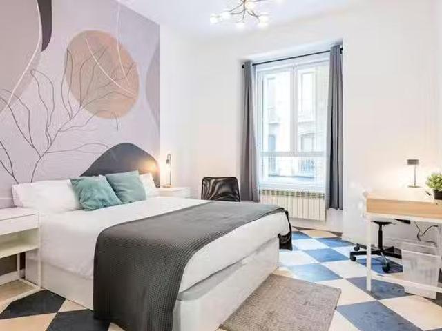Acogedor Habitación en Calle Príncipe, Cortes