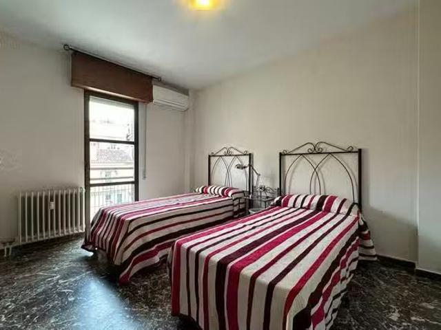 Bonito Habitación en Calle Sancho Panza, Cervantes
