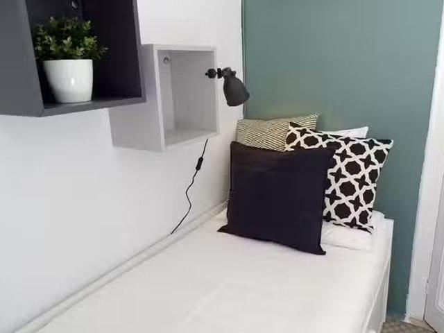 Acogedor Habitación en Carrer Gran de Gràcia