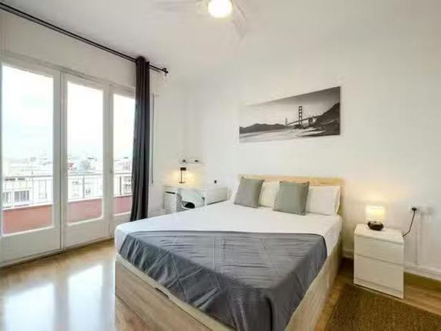 Nuevo Habitación en Carrer d'Occident