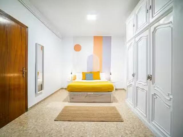 Acogedor Habitación en Carrer d'Occident