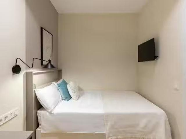 ¡En alquiler! Habitación en Carrer d'Amigó, Sant Gervasi Galvany
