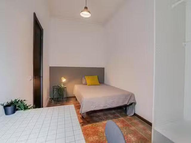 Bonito Habitación en Carrer d'Aragó, L'Eixample
