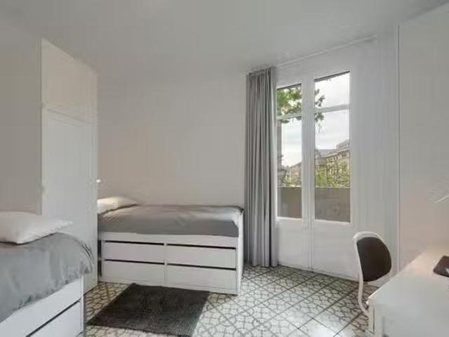 Nuevo Habitación en Carrer de Còrsega, l'Antiga Esquerra de l'.