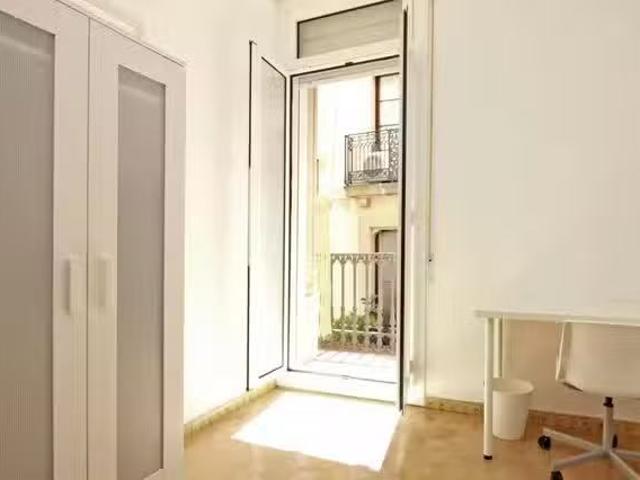 Bonito Habitación en Carrer de la Portaferrissa, Gothic Quarter