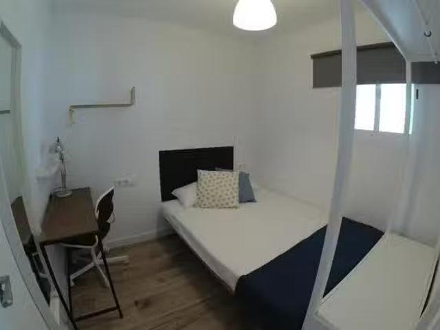 ¡Oferta! Habitación en Carrer de l'Antiga Travessera