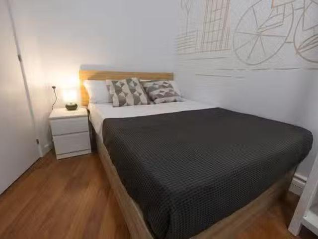 Acogedor Habitación en Carrer de les Jonqueres