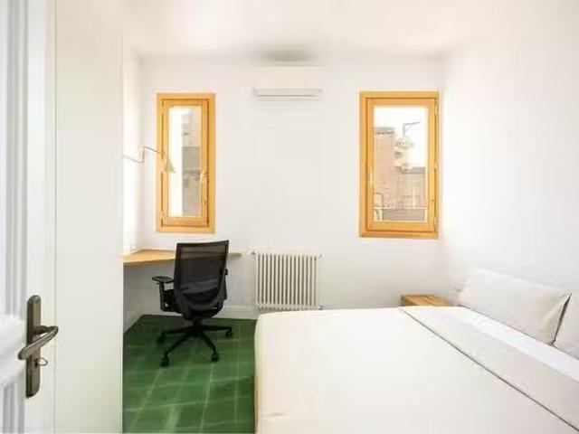 ¡En alquiler! Habitación en Carrer de Mallorca, L'Eixample