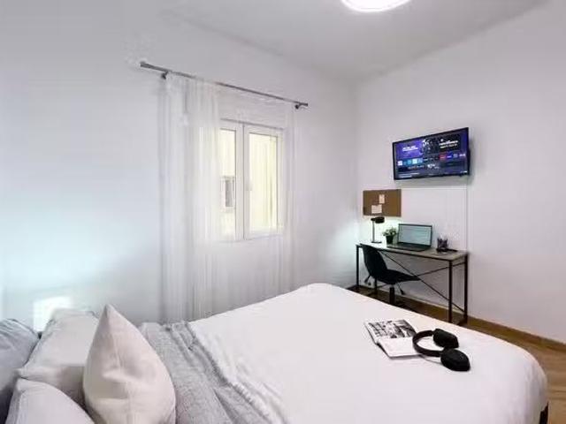 Único Habitación en Paseo de la Virgen del Puerto