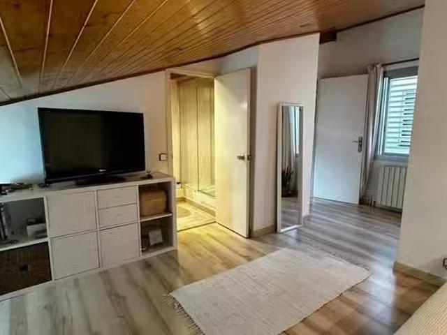 Bonito Habitación en Passeig de Maragall, El Camp de l'Arpa de.
