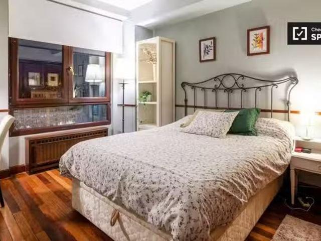 Barato Habitación en piso compartido en alquiler en Iralabarri.