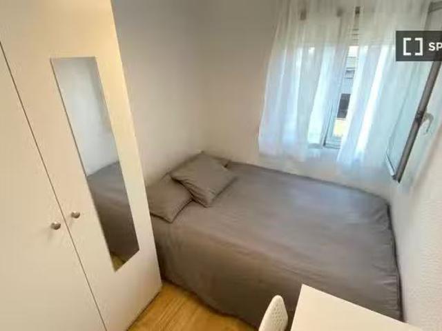 ¡Recién llegado! Habitación en piso compartido en alquiler en.