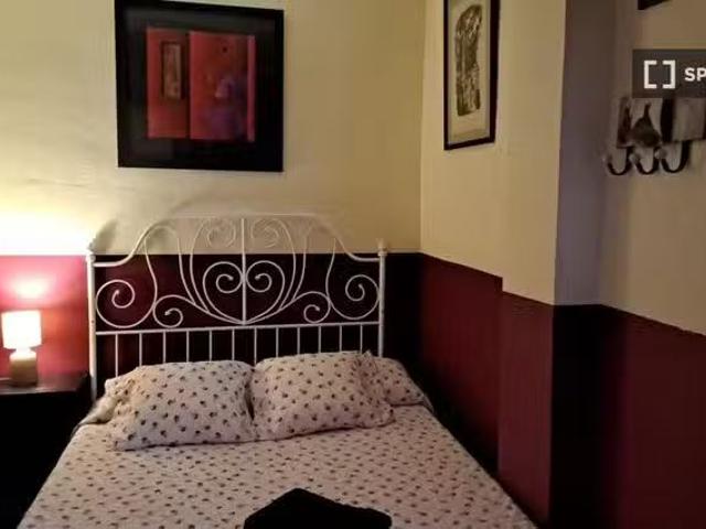 Barato Habitación en piso compartido en alquiler en Sants Bada.