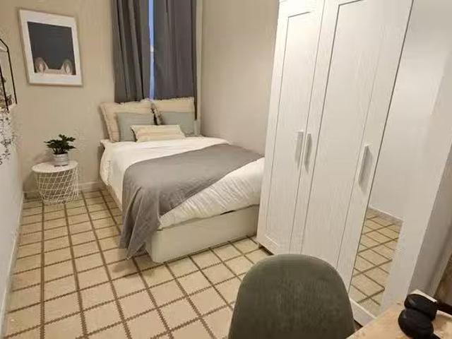 Encantador Habitación en Pl. de Ramon Berenguer el Gran, 2