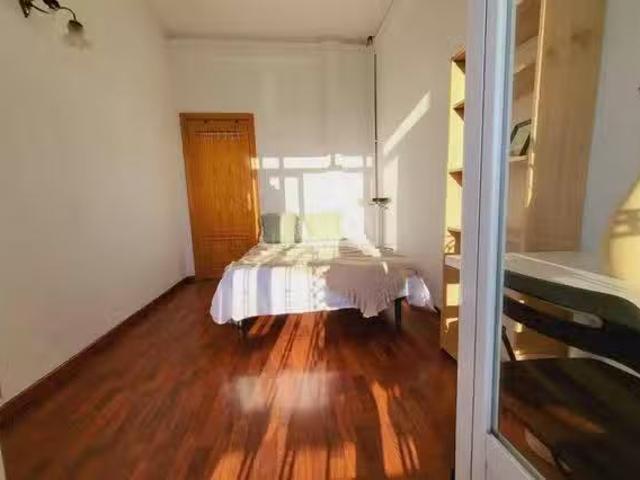 Nuevo Habitación en Plaza de Gabriel Miró, Palacio