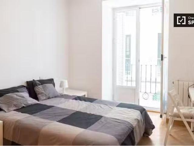 ¡Recién llegado! Habitación equipada en apartamento de 7 dormi.