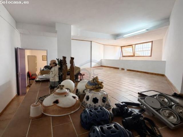 Bonito local comercial en centro Calonge, Girona