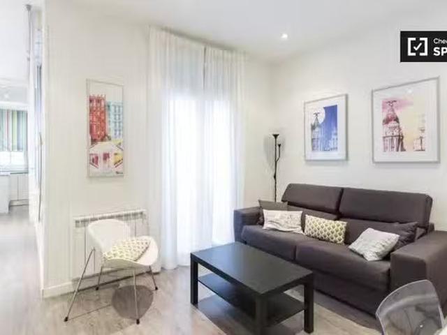 Barato Moderno apartamento de 1 dormitorio en alquiler en Just.