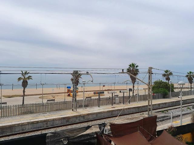 Bonito piso con vistas frontales al mar!