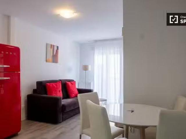 Acogedor Piso de 1 dormitorio en alquiler en Pinar del Rey, Ma.