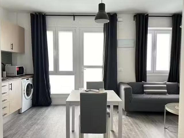 Bonito Piso de 1 habitación en Calle de Pradales