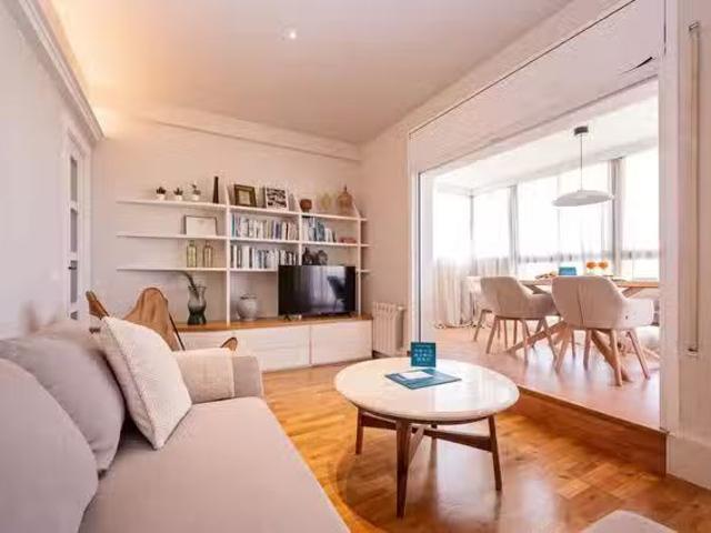 Bonito Piso de 1 habitación en Carrer de Lepant
