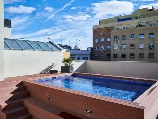 ¡Renta! Piso de 1 habitación en Carrer de Sant Pere Més Baix