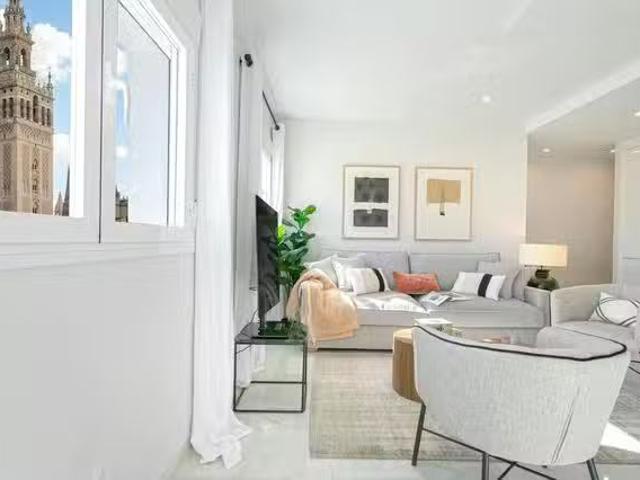 Único Piso de 1 habitación en Avenida de la Constitución, Casc.