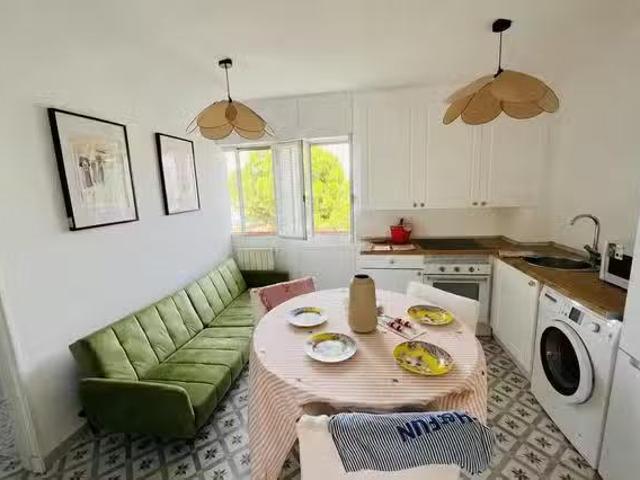 ¡Renta! Piso de 1 habitación en Avenida de la Guardia, El Pardo